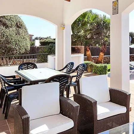 Binibequer Vell Sleeps 6 With Pool And Air Con