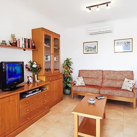 Binibequer Vell Sleeps 6 With Pool And Air Con *
