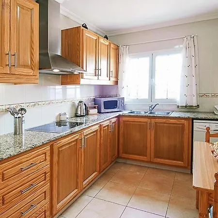 别墅 Binibequer Vell Sleeps 6 With Pool And Air Con *